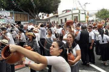 La 50Âª Traída del Agua, en imágenes (Foto TA)